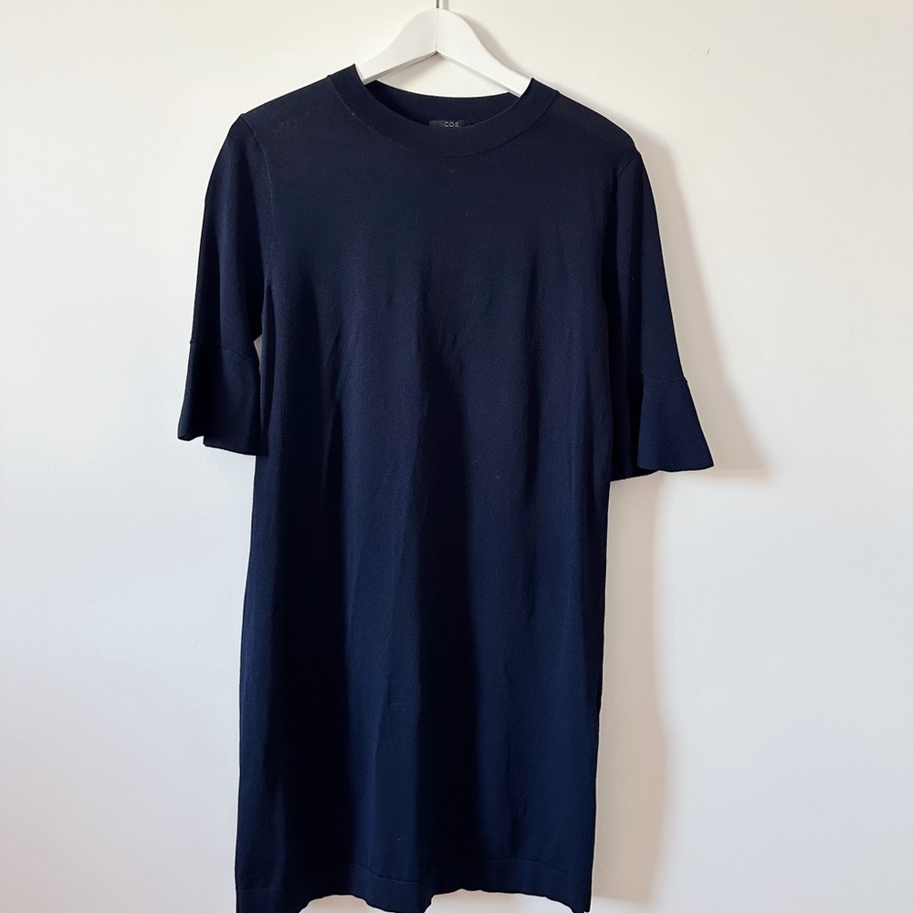 COS dress women’s size small navy blue flutter 3/4 sleeves shift dress - Picture 2 of 7